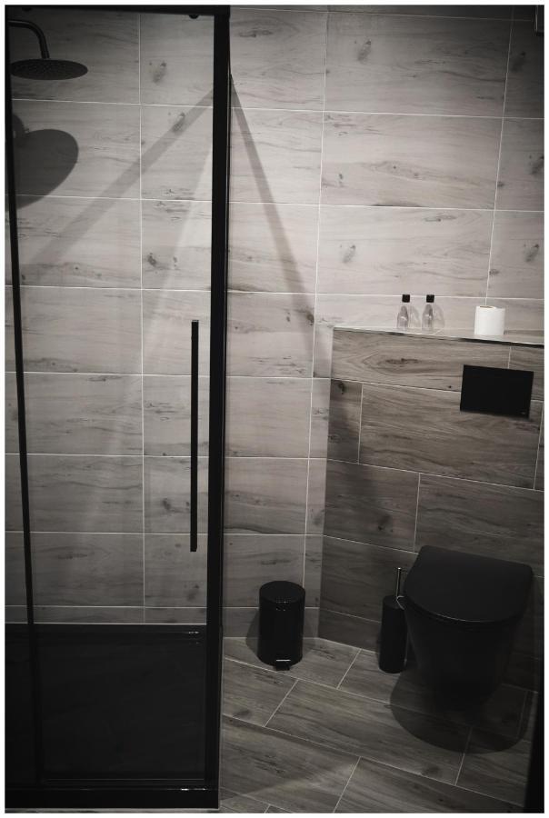 Domki Loft Park Apartment Skape ภายนอก รูปภาพ