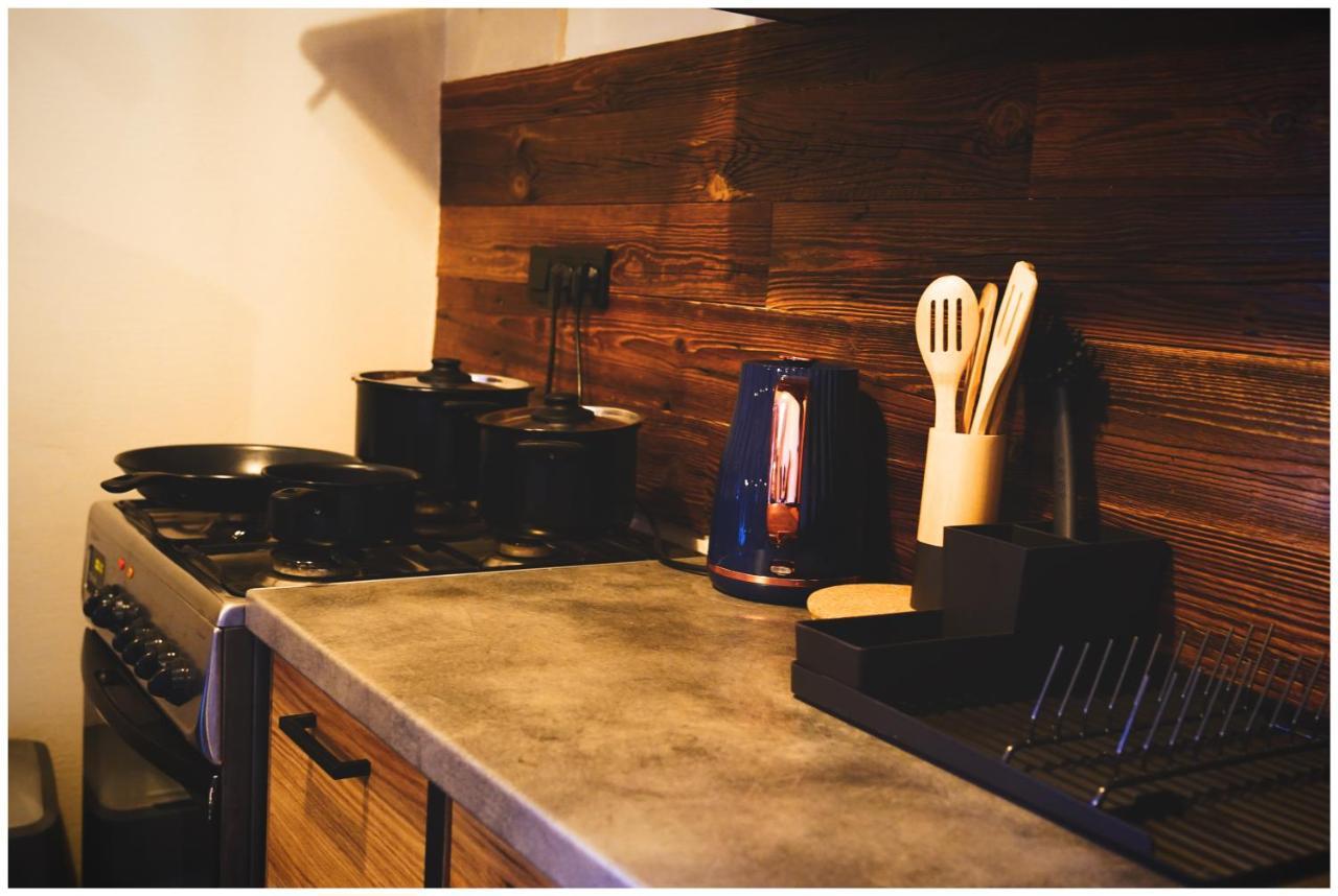 Domki Loft Park Apartment Skape ภายนอก รูปภาพ